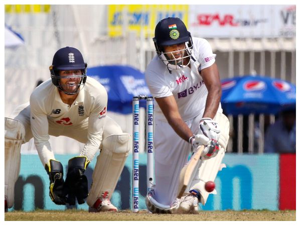 ಕೊಹ್ಲಿ-ಅಶ್ವಿನ್ ಅದ್ಭುತ ಪ್ರದರ್ಶನ