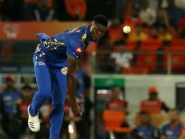 5. ಕೇವಲ 12 ರನ್ ನೀಡಿ 6 ವಿಕೆಟ್ ಪಡೆದಿದ್ದ ಅಲ್ಜಾರಿ ಜೋಸೆಫ್ 