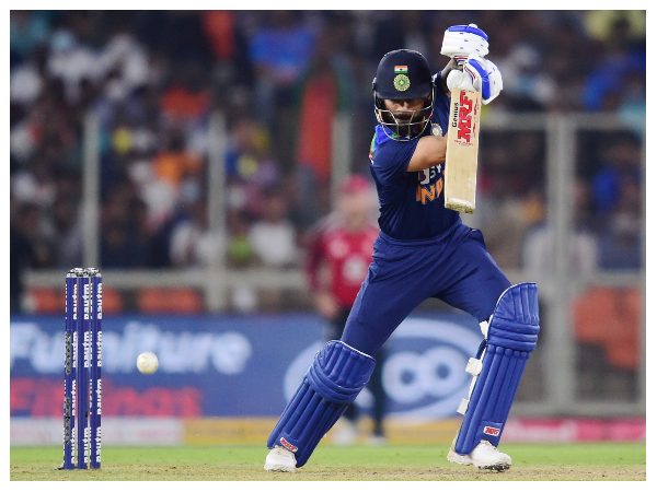 ಕೇವಲ ಚೆಂಡನ್ನು ಗಮನಿಸು