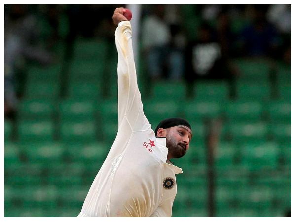 ಸತತ 4 ಇನ್ನಿಂಗ್ಸ್‌ಗಳಲ್ಲಿ ಭಜ್ಜಿ ಸಾಧನೆ