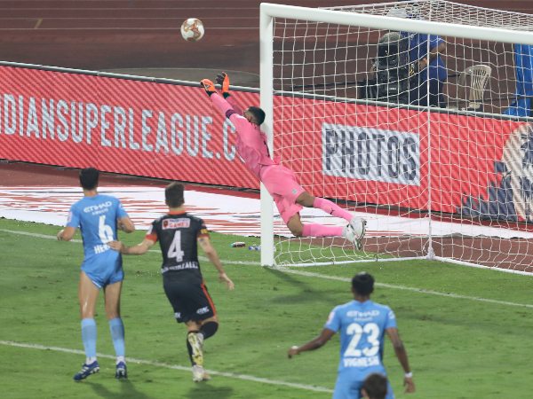 ಗೋಲಿಲ್ಲದ ಪ್ರಥಮಾರ್ಧ