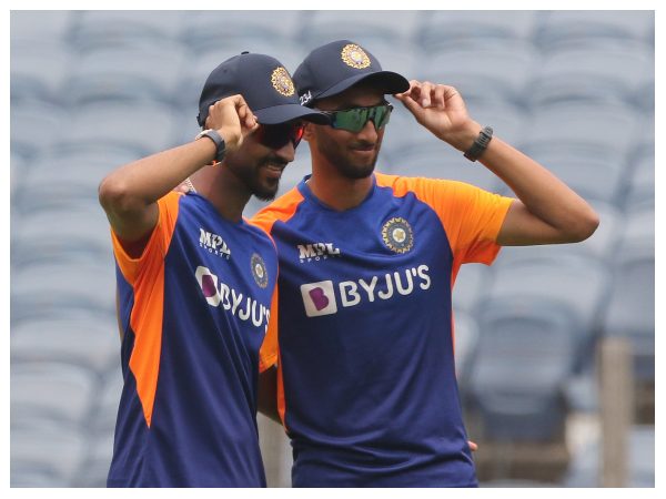 ತಿರುಗಿ ಬಿದ್ದ ಕನ್ನಡಿಗ ವೇಗಿ