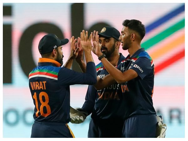 ಚೊಚ್ಚಲ ಪಂದ್ಯದಲ್ಲಿ ದಾಖಲೆ ಬರೆದ ಪ್ರಸಿದ್ಧ್ ಕೃಷ್ಣ