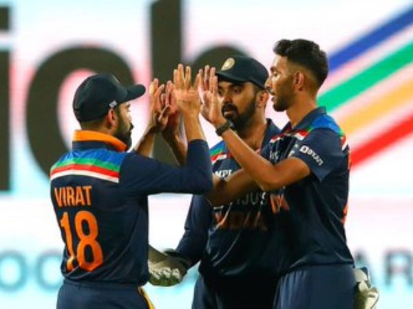 ಬೌಲರ್‌ಗಳ ಬಳಗ