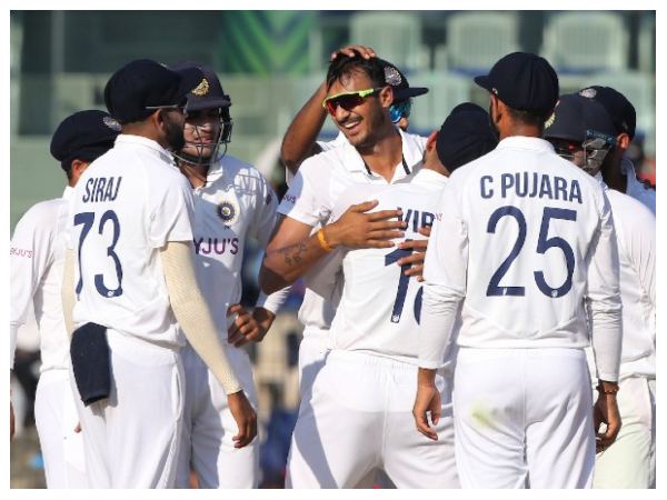 ಅಕ್ಷರ್ ಪಟೇಲ್