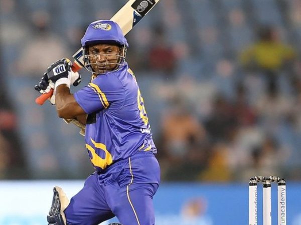 ಜಯಸೂರ್ಯ ಆಕರ್ಷಕ ಬ್ಯಾಟಿಂಗ್