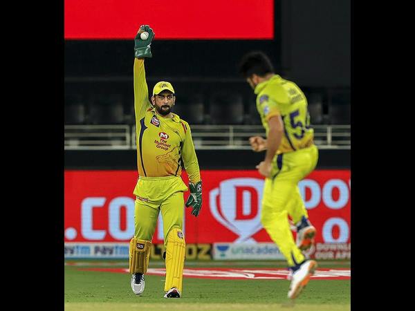 1. ಎಂಎಸ್ ಧೋನಿ