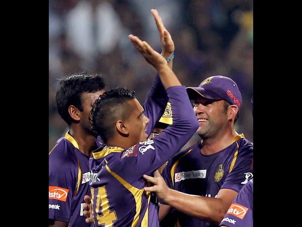 ಕೊಲ್ಕತ್ತಾ - ಬೆಂಗಳೂರು ಮುಖಾಮುಖಿ ಪಂದ್ಯಗಳಲ್ಲಿ ಹೆಚ್ಚು ವಿಕೆಟ್ ಪಡೆದವರು ಕೊಲ್ಕತ್ತಾ - ಬೆಂಗಳೂರು ಮುಖಾಮುಖಿ ಪಂದ್ಯಗಳಲ್ಲಿ ಹೆಚ್ಚು ವಿಕೆಟ್ ಪಡೆದವರು