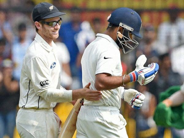 ಸ್ವದೇಶಿ ಮತ್ತು ವಿದೇಶಿ ಪಿಚ್‌ಗಳಲ್ಲಿ ಇಬ್ಬರು ಆಟಗಾರರ ಅಂಕಿಅಂಶ