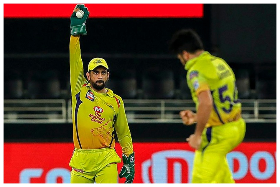 IPL 2021 : MS Dhoni waits for teammates to depart first, delays his return to Ranchi IPL 2021 : MS Dhoni waits for teammates to depart first, delays his return to Ranchi