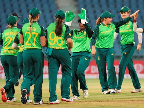 ಭಾರತದ ವನಿತೆಯರಿಗೆ ಹೀನಾಯ ಸೋಲು