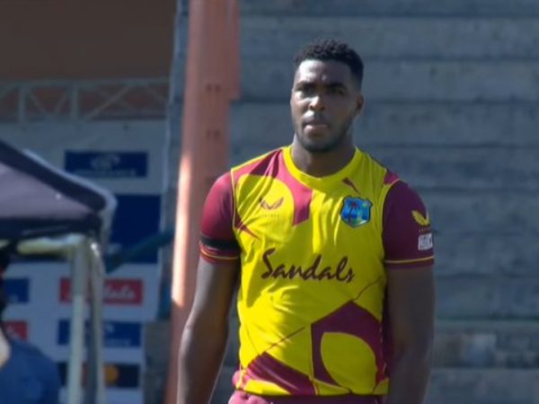 ಮೆಕಾಯ್ ಉತ್ತಮ ಬೌಲಿಂಗ್