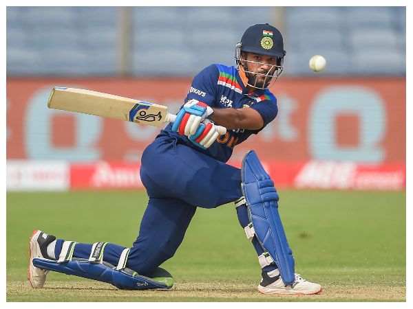 ಶ್ರೀಲಂಕಾ ವಿರುದ್ಧ 1000 ರನ್ ಸರದಾರ ಶ್ರೀಲಂಕಾ ವಿರುದ್ಧ 1000 ರನ್ ಸರದಾರ