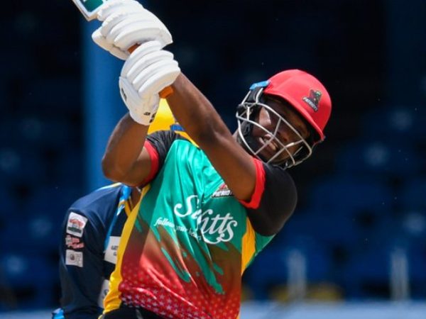 ಲೆವಿಸ್ ಹೆಸರಿನಲ್ಲಿ ದಾಖಲೆ