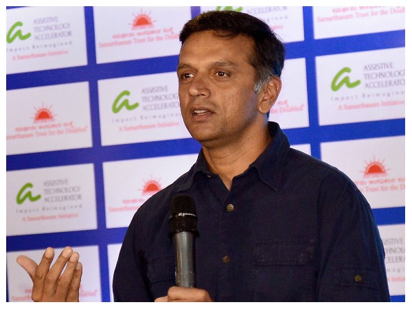 ರಾಹುಲ್ ದ್ರಾವಿಡ್, 103*, 2011