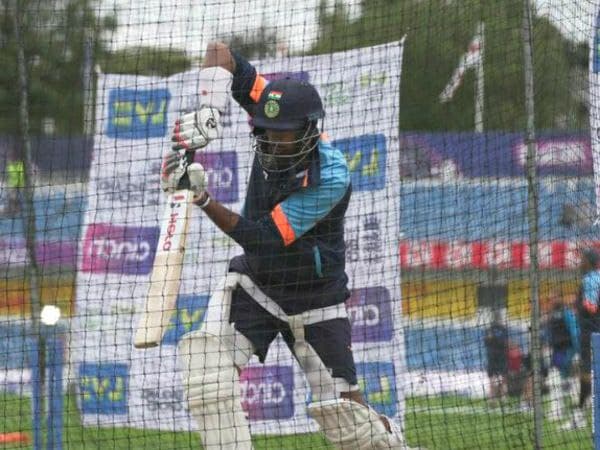 ಎಡಗೈ ಬ್ಯಾಟಿಂಗ್ ಮಾಡುತ್ತಿರುವ ರವಿಚಂದ್ರನ್ ಅಶ್ವಿನ್