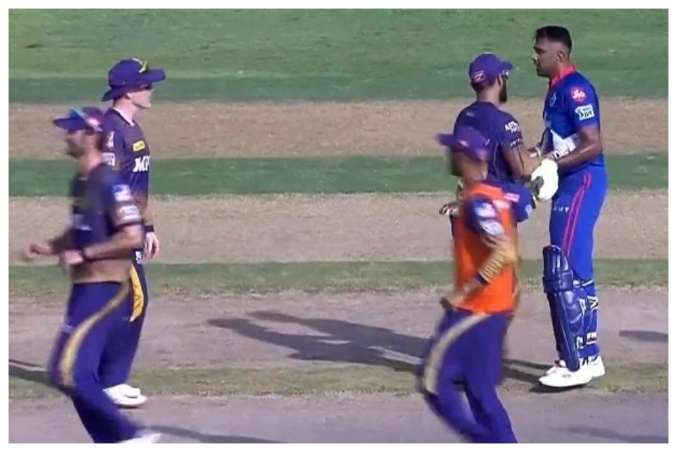 R Ashwin involved in heated argument with Southee, Morgan R Ashwin involved in heated argument with Southee, Morgan