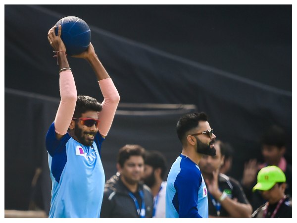 ಬೌಲಿಂಗ್ ವಿಭಾಗದಲ್ಲಿ ಯಾರ್ಯಾರು?