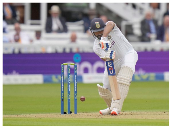 ಮಾರ್ಕ್ವುಡ್ಗೆ ಸವಾಲಾದ ದಾಂಡಿಗ ಕೂಡ ರೋಹಿತ್ ಶರ್ಮಾ ಮಾರ್ಕ್ವುಡ್ಗೆ ಸವಾಲಾದ ದಾಂಡಿಗ ಕೂಡ ರೋಹಿತ್ ಶರ್ಮಾ