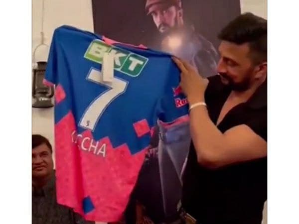 ಈ ಹಿಂದೆ ಮಲಯಾಳಂ ಕಲಾವಿದರಿಗೆ ಜೆರ್ಸಿ ಹಂಚಿದ್ದ ರಾಜಸ್ಥಾನ್ ರಾಯಲ್ಸ್ 