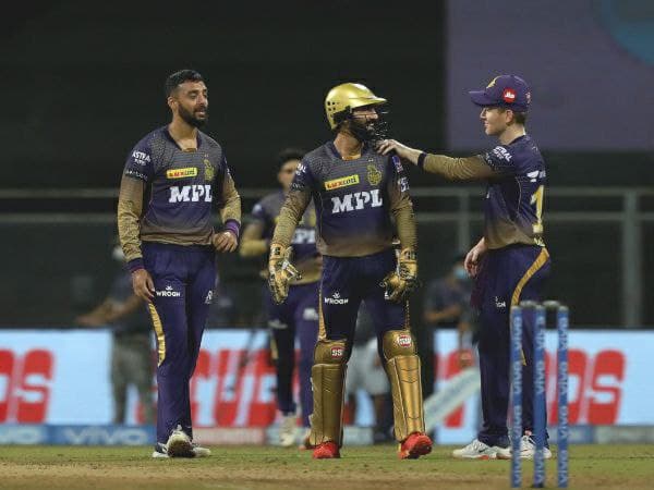 ಪಂದ್ಯಶ್ರೇಷ್ಠ ಪ್ರಶಸ್ತಿಗೆ ಭಾಜನರಾದ ವರುಣ್ ಚಕ್ರವರ್ತಿ 