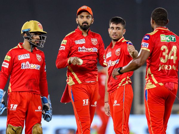 ಪ್ರಮುಖ ಆಟಗಾರರಿಲ್ಲದ್ದಕ್ಕೆ ಪಂಜಾಬ್ ಅಭಿಮಾನಿಗಳು ಗರಂ