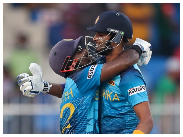 ಬಾಂಗ್ಲಾ ವಿರುದ್ಧ ಶ್ರೀಲಂಕಾ ಭರ್ಜರಿ ಗೆಲುವು ಬಾಂಗ್ಲಾ ವಿರುದ್ಧ ಶ್ರೀಲಂಕಾ ಭರ್ಜರಿ ಗೆಲುವು