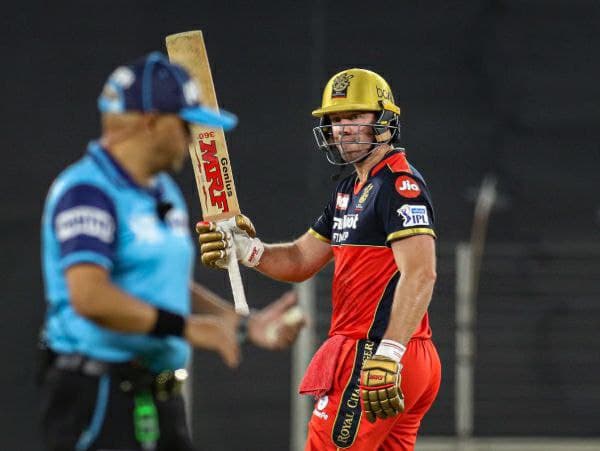 ಐಪಿಎಲ್ ಮೊದಲಾರ್ಧದಲ್ಲಿ ಮಿಂಚಿದ್ದ ಎಬಿ ಡಿ ವಿಲಿಯರ್ಸ್