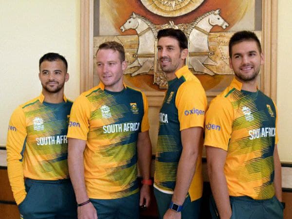 ಡೇವಿಡ್ ವೈಸ್ ಮೂಲತಃ ಸೌತ್ ಆಫ್ರಿಕಾ ಆಟಗಾರ 