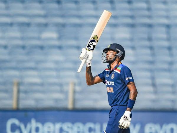 ಸೆಮಿಫೈನಲ್ ಸನಿಹದಲ್ಲಿ ಬೌಲಿಂಗ್ ಮಾಡುವ ವಿಶ್ವಾಸದಲ್ಲಿದ್ದಾರೆ ಹಾರ್ದಿಕ್ ಸೆಮಿಫೈನಲ್ ಸನಿಹದಲ್ಲಿ ಬೌಲಿಂಗ್ ಮಾಡುವ ವಿಶ್ವಾಸದಲ್ಲಿದ್ದಾರೆ ಹಾರ್ದಿಕ್