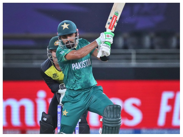 ಅದ್ಭುತ ಬ್ಯಾಟಿಂಗ್ ಪ್ರದರ್ಶಿಸಿದ ಪಾಕಿಸ್ತಾನ