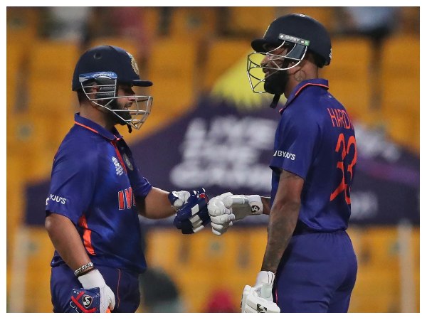 ಸ್ಪೋಟಕ ಆಟ ಪ್ರದರ್ಶಿಸಿದ ಪಂತ್, ಪಾಂಡ್ಯ