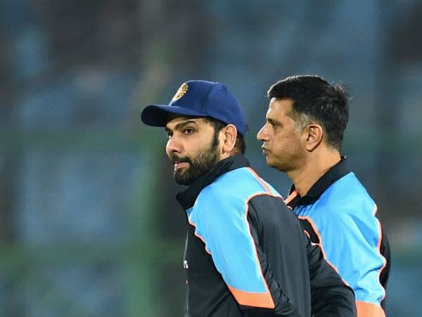 ರೋಹಿತ್ ಸಿರಾಜ್ ತಲೆಗೆ ಹೊಡೆದ ವಿಡಿಯೋ ವೈರಲ್