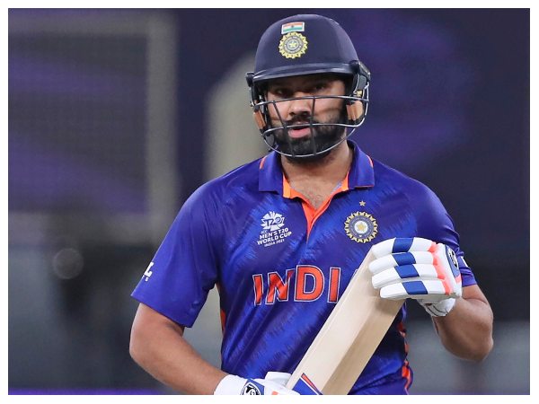 ಹಿಟ್‌ಮ್ಯಾನ್ ವರ್ಸಸ್ ಟ್ರೆಂಟ್‌ಬೌಲ್ಟ್‌