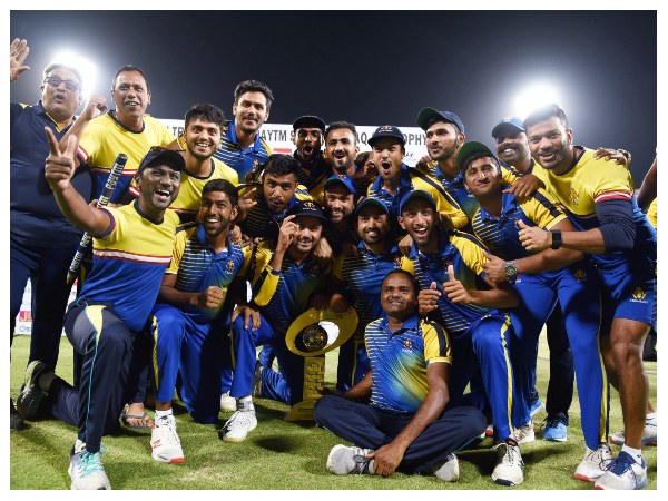 ಅಭಿನವ್ ಮನೋಹರ ಆಟ