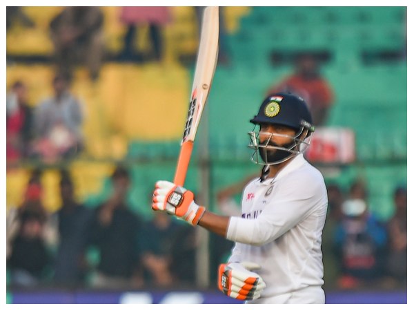 ಟೆಸ್ಟ್ ಕ್ರಿಕೆಟ್ನಿಂದ ನಿವೃತ್ತಿ ಬಗ್ಗೆ ಜಡೇಜಾ ಚಿಂತನೆ ಟೆಸ್ಟ್ ಕ್ರಿಕೆಟ್ನಿಂದ ನಿವೃತ್ತಿ ಬಗ್ಗೆ ಜಡೇಜಾ ಚಿಂತನೆ