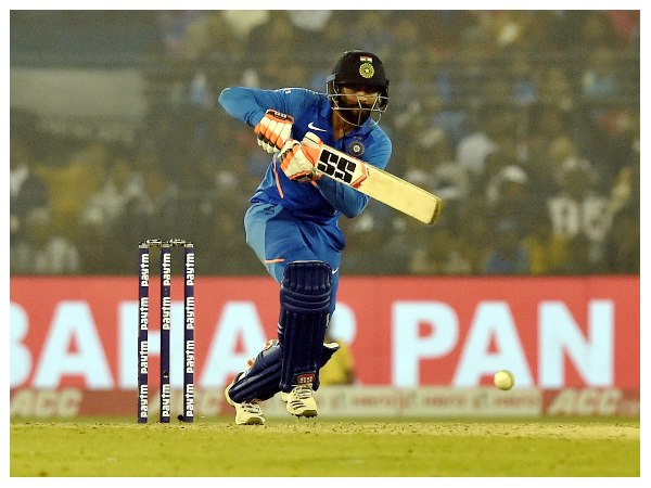 ಸೀಮಿತ ಓವರ್ಗಳ ಕ್ರಿಕೆಟ್ಗೆ ಒತ್ತು ನೀಡಲು ಜಡೇಜಾ ನಿವೃತ್ತಿ? ಸೀಮಿತ ಓವರ್ಗಳ ಕ್ರಿಕೆಟ್ಗೆ ಒತ್ತು ನೀಡಲು ಜಡೇಜಾ ನಿವೃತ್ತಿ?