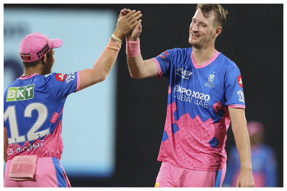 Three big buys from the IPL 2021 season that may go unsold in the IPL Mega Auction 2022 Three big buys from the IPL 2021 season that may go unsold in the IPL Mega Auction 2022