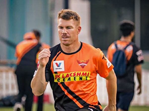 ವಿಡಿಯೋ ಜತೆಗೆ ರೆಸ್ಪೆಕ್ಟ್ ಎಂಬ ಹ್ಯಾಷ್ ಟ್ಯಾಗ್ ಬಳಸಿದ ವಾರ್ನರ್