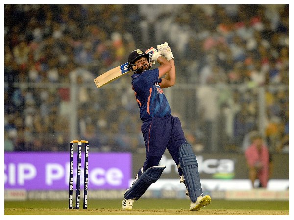 ರೋಹಿತ್ ಶರ್ಮಾ ಗಾಯ, ಟೆಸ್ಟ್ ಸರಣಿಯಿಂದ ಹೊರಕ್ಕೆ ರೋಹಿತ್ ಶರ್ಮಾ ಗಾಯ, ಟೆಸ್ಟ್ ಸರಣಿಯಿಂದ ಹೊರಕ್ಕೆ