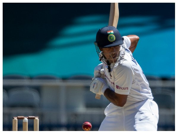 ದೊಡ್ಡ ಮೊತ್ತ ಪೇರಿಸಲು ವಿಫಲ