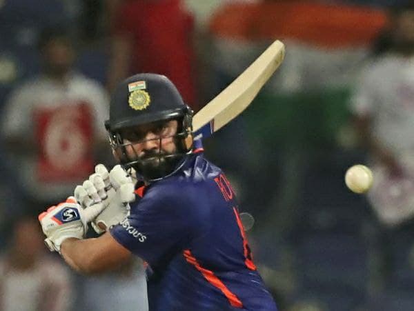 ಇತ್ತೀಚಿನ ಚಿತ್ರಗಳಲ್ಲಿ ಸಣ್ಣ ಕಾಣುತ್ತಿದ್ದಾರೆ ಶರ್ಮಾ