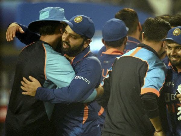 ವೆಸ್ಟ್ ಇಂಡೀಸ್ ವಿರುದ್ಧದ ಏಕದಿನ ಸರಣಿಗೆ ಪ್ರಕಟವಾದ ಭಾರತ ತಂಡ ವೆಸ್ಟ್ ಇಂಡೀಸ್ ವಿರುದ್ಧದ ಏಕದಿನ ಸರಣಿಗೆ ಪ್ರಕಟವಾದ ಭಾರತ ತಂಡ