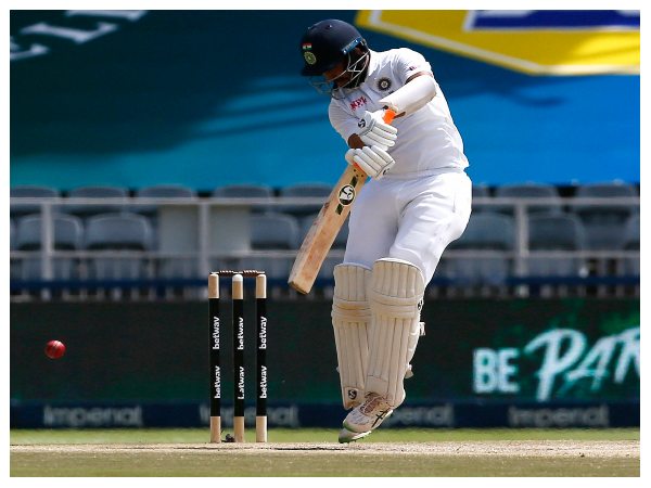 ಚೇತೇಶ್ವರ ಪೂಜಾರ ಮತ್ತು ರಹಾನೆ ಶತಕದ ಜೊತೆಯಾಟ