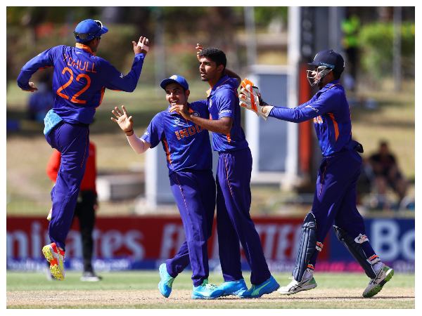 ಭಾರತದ ಪರ ಮಿಂಚಿದ ಸ್ಪಿನ್ನರ್ಸ್