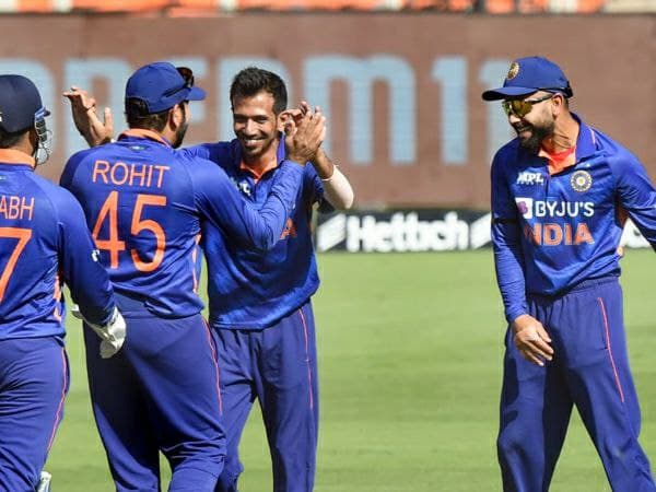 ಡಿಆರ್‌ಎಸ್ ಆಯ್ಕೆ ಮಾಡಿಕೊಳ್ಳಲೆಂದು ರೋಹಿತ್ ಶರ್ಮಾಗೆ ಸಲಹೆ ನೀಡಿದ್ದ ಕೊಹ್ಲಿ