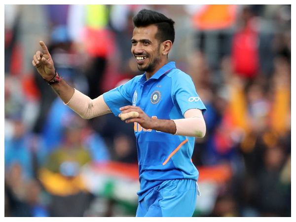 ಧೋನಿ ಬೌಲರ್‌ಗಳಿಗೆ ಸಾಕಷ್ಟು ಸಹಾಯ ಮಾಡುತ್ತಿದ್ದರು!