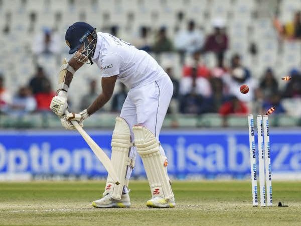 ಬ್ಯಾಟಿಂಗ್, ಬೌಲಿಂಗ್ ಎರಡರಲ್ಲೂ ಲಂಕಾ ಫ್ಲಾಪ್