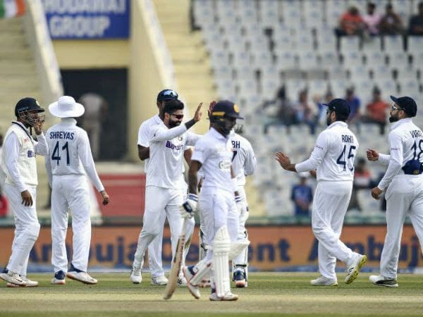 ಪ್ಲೇಯಿಂಗ್ ಇಲೆವೆನ್ಸ್