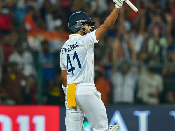 ಪಂದ್ಯಶ್ರೇಷ್ಠ ಪಡೆದ ಐಯ್ಯರ್